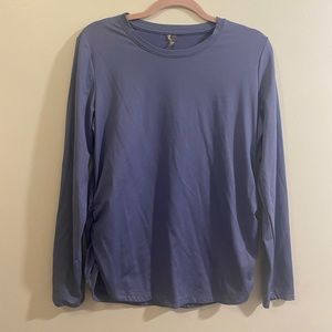 Long sleeve workout shirt